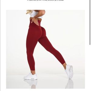NVGTN Carmine Solid Seamless Leggings size medium red. Brand new.